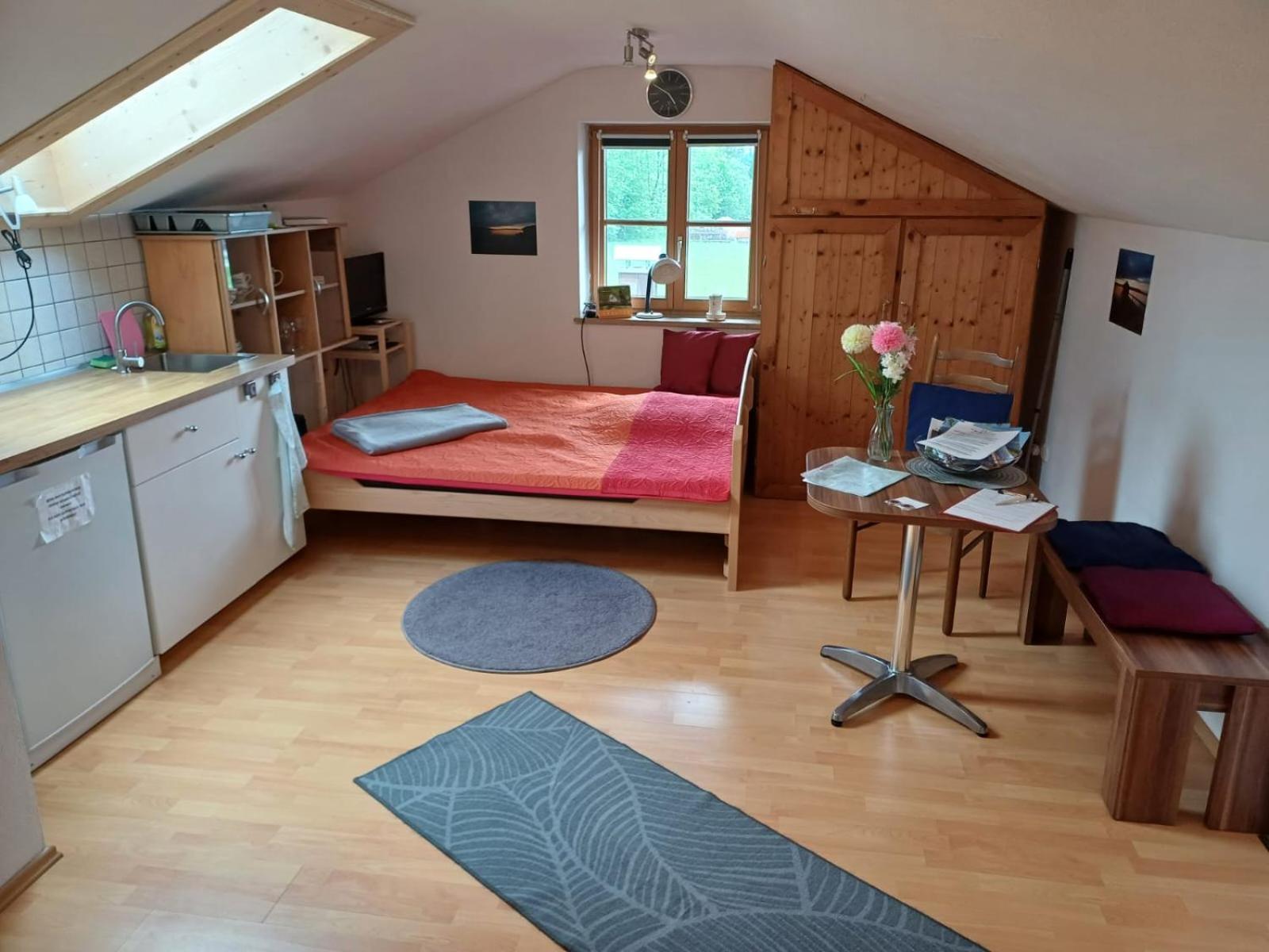 בנדיקטבאורן Apartment Moosblick Zwischen Bergen Und See מראה חיצוני תמונה